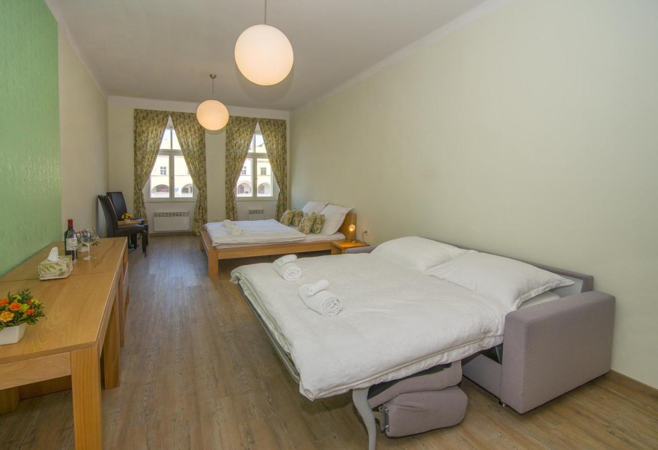 Hotel Anno Нове-Место-над-Метуйи Экстерьер фото